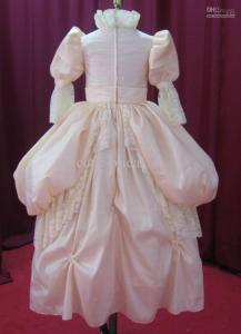 Source: http://pixshark.com/puff-sleeve-princess-dress.htm